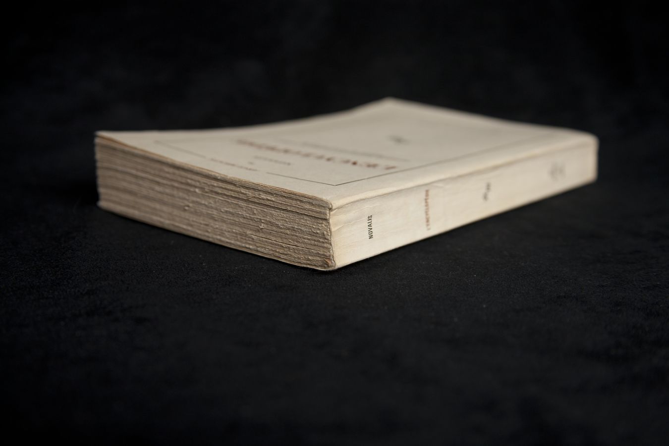 Page text (OCR generated): /
/
1
8..
—.
y,